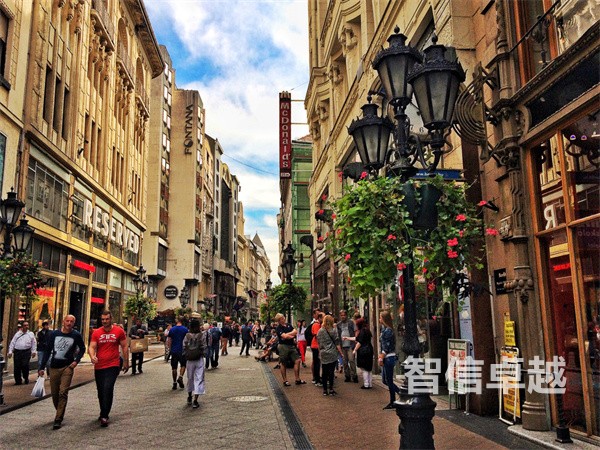 專業(yè)的廣告翻譯公司-深圳正規(guī)的翻譯公司